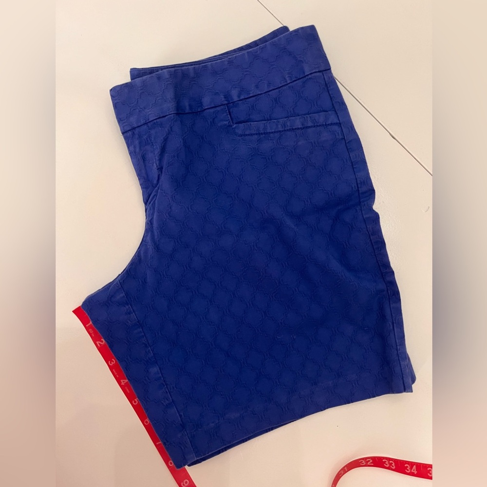 LILLY PULITZER | 10 | Quatrefoil Shorts - Picture 7 of 12